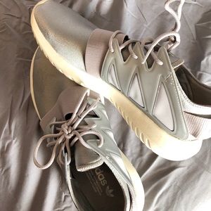 Adidas Tubular